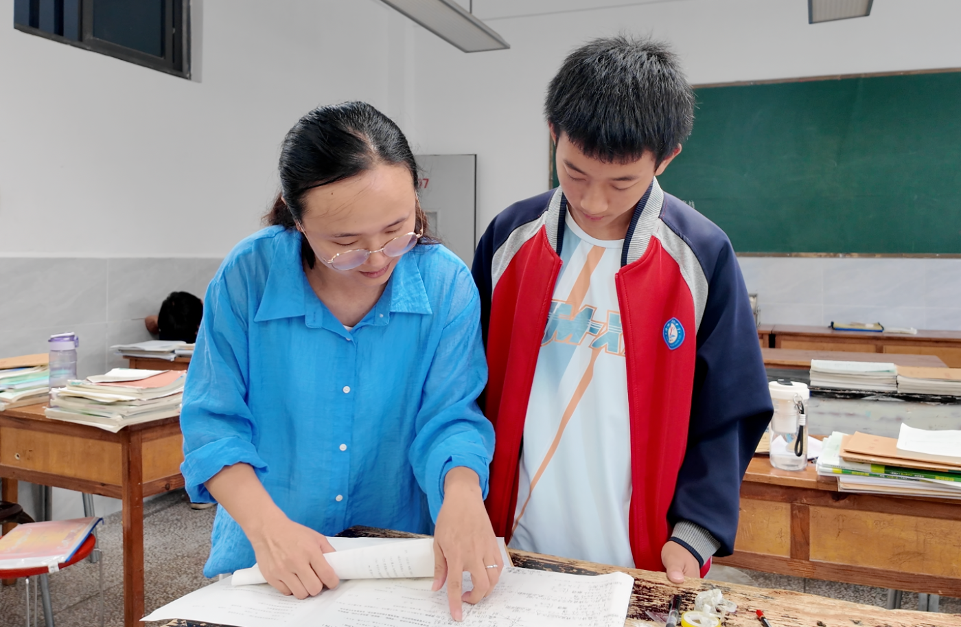 教师节特别策划丨接力张桂梅：被光照亮，又成为光