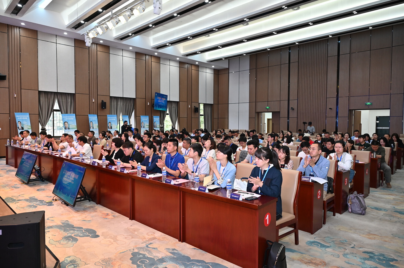 云南省“以才引才”招才引智暨享受政府购房补贴人才成果交流活动在昆举行