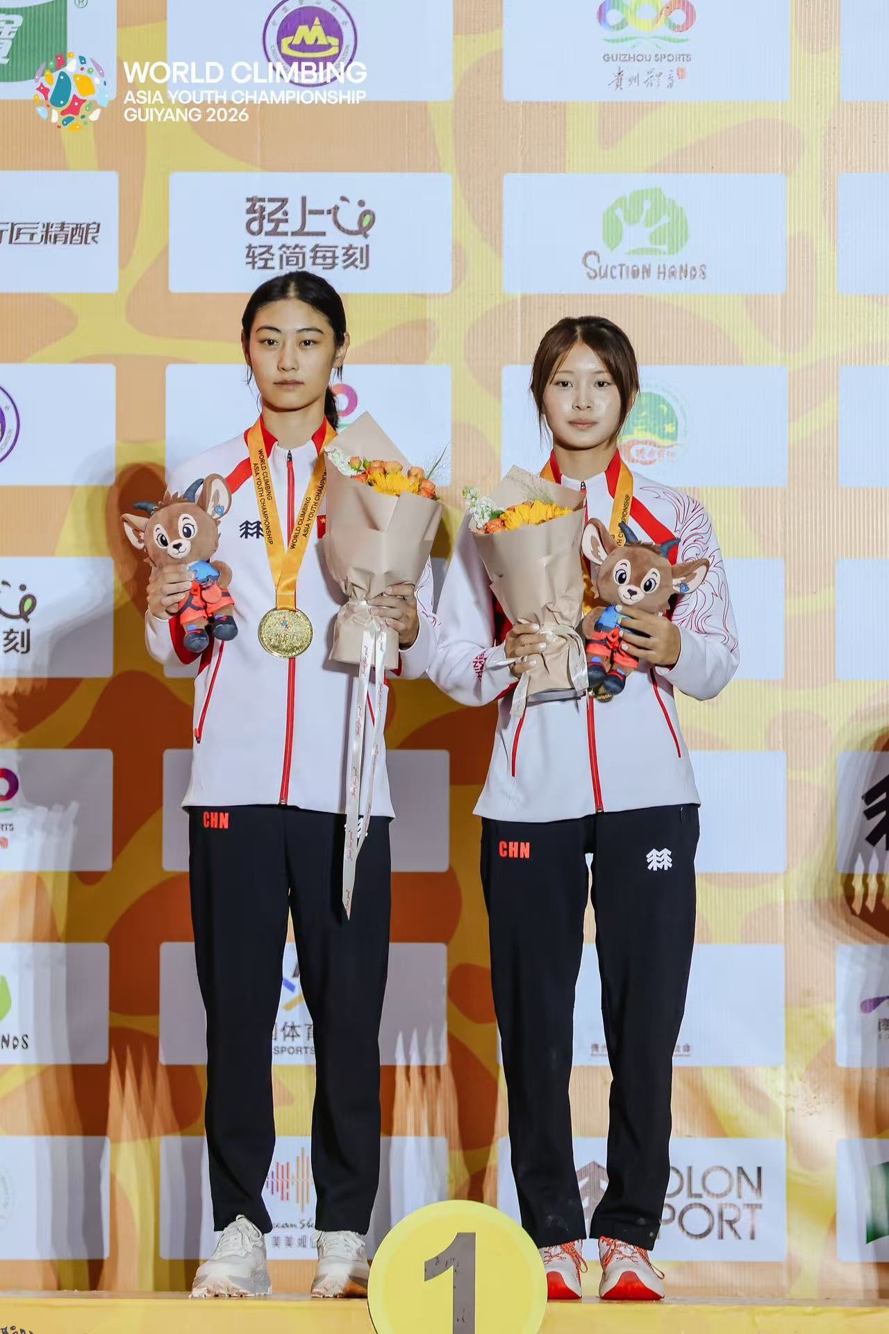 怒江姑娘白玉美斩获亚洲青年攀岩锦标赛U19女子速度接力赛冠军