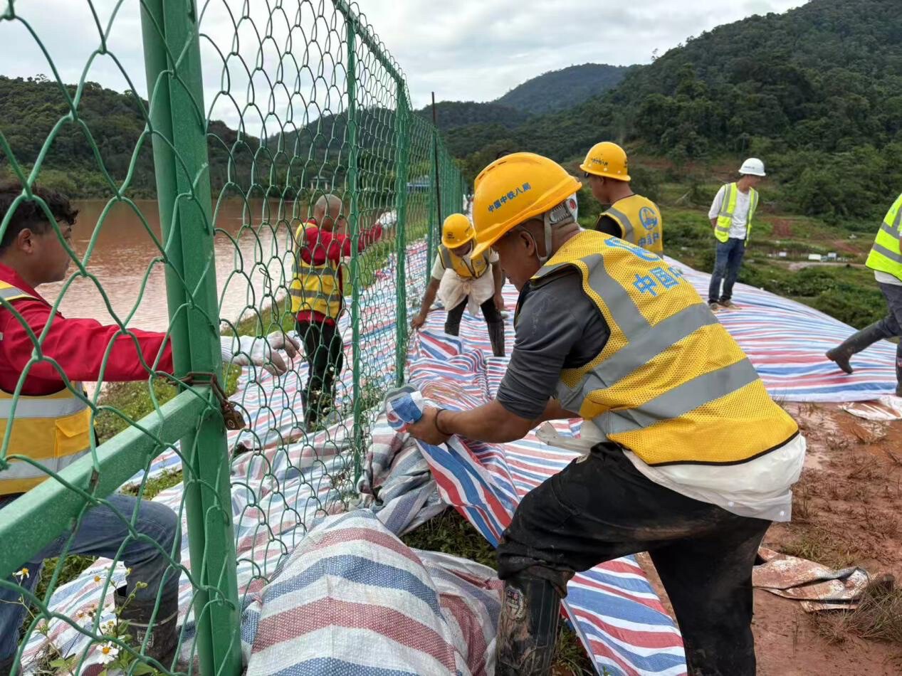 云南水利系统成功处置磨憨盐塘水库漫坝险情——向险地逆行鏖战48小时